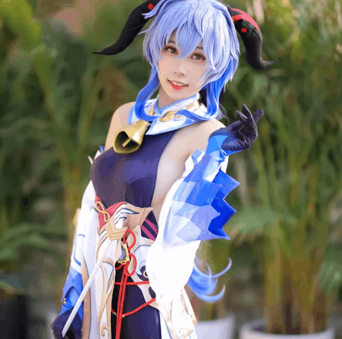 流年不停_w作品全集(10套)：COS界的多才多艺之星-WM图库