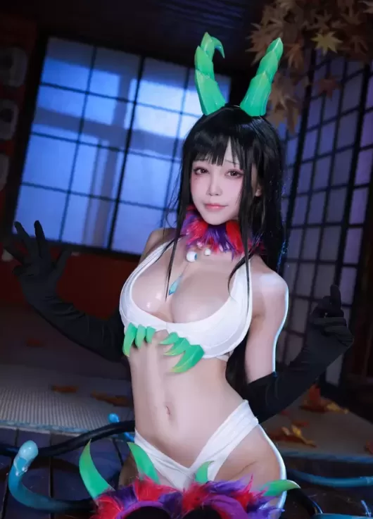 崩坏御姐，有容乃大：水淼aqua COS写真图片包合集[持续更新]