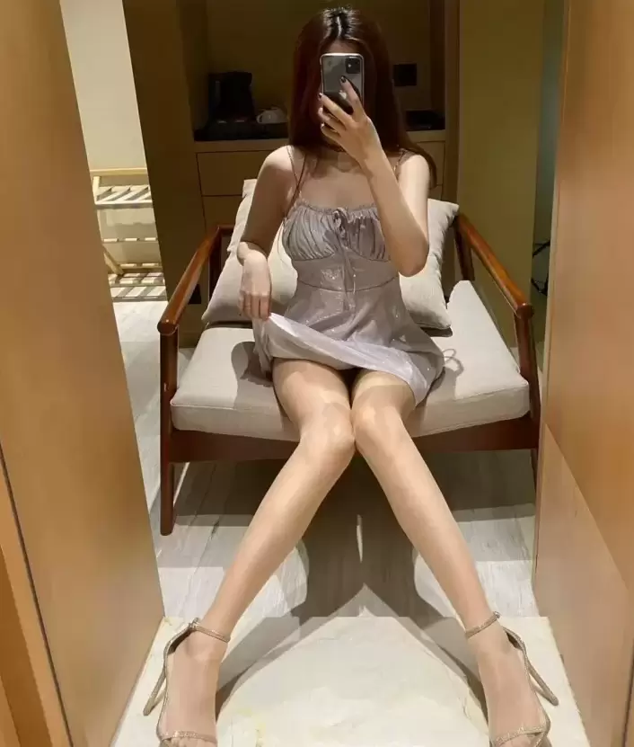 图片[2]-提袜少女-朋友圈系列全套合集[持续更新]-WM图库